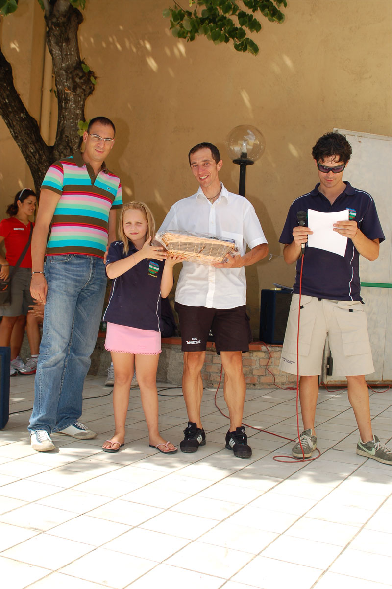 gal/2007/18 - Fondo Valdarbia - Pranzo e premiazioni/DSC_1740-01.jpg